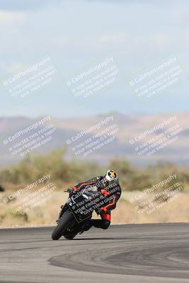 media/Nov-16-2025-Race Pace (Sun) [[8c5fa54630]]/Verified Riders/7-Turn 4 (1155am)/